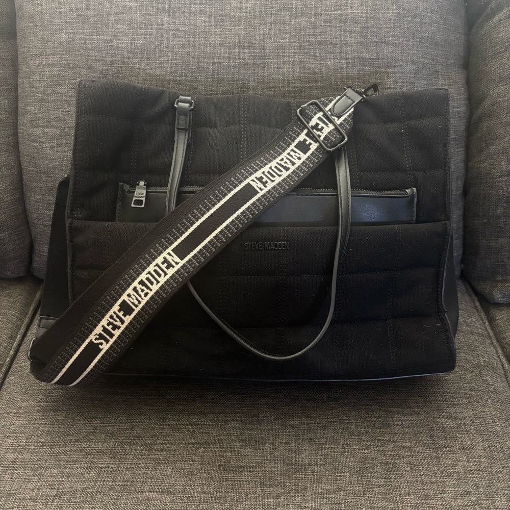 Steve Madden Quilted Black Messenger Bag